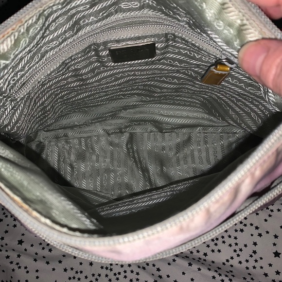 ❤️PRADA BAGS❤️ - Picture 8 of 16